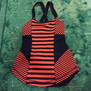 Lululemon top, never worn