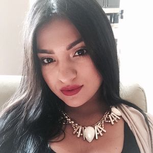 Gold necklace only worn once.