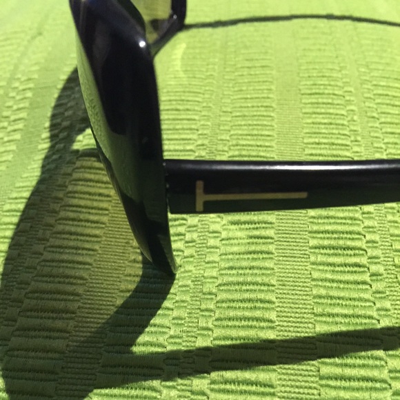 Tom Ford sunglasses! - Picture 2 of 2