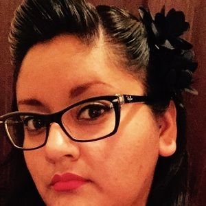 Meet your Posher, Veronica