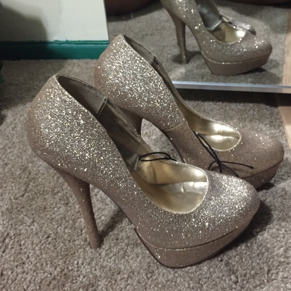 Gold sparkle heels