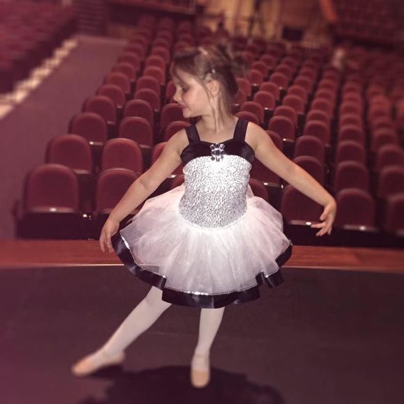 Meet your Posher, Tracy - Picture 1 of 1