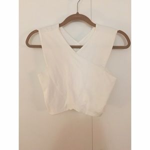 LF CRISS CROSS CROP TOP