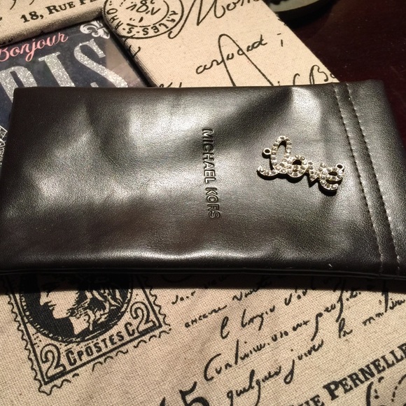 Mk sunglasses leather case