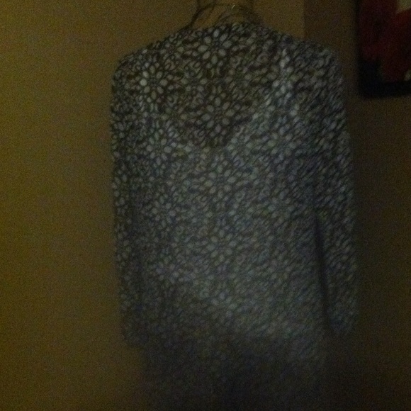 🚫SOLD🚫Brown and cream sheer chiffon like tunic - Picture 4 of 4