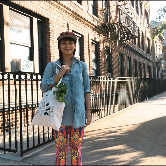 Hellooo 👋🏽 - Picture 3 of 4