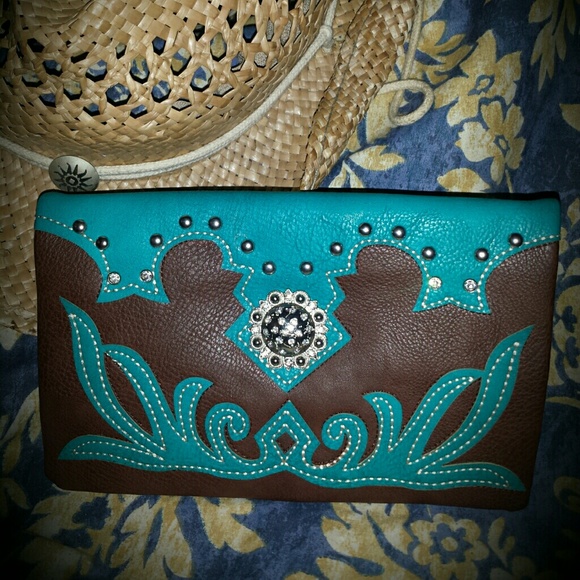 Western Cross Body