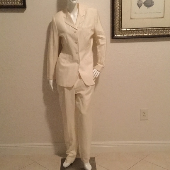 Pant suit