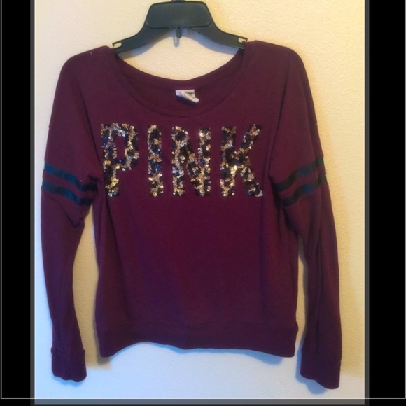 Vs PINK maroon shirt 🎀