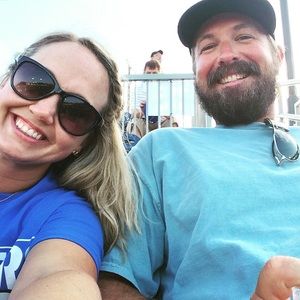 Meet your Posher, Casey