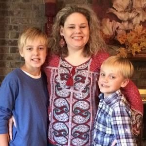 Meet your Posher, Carrie