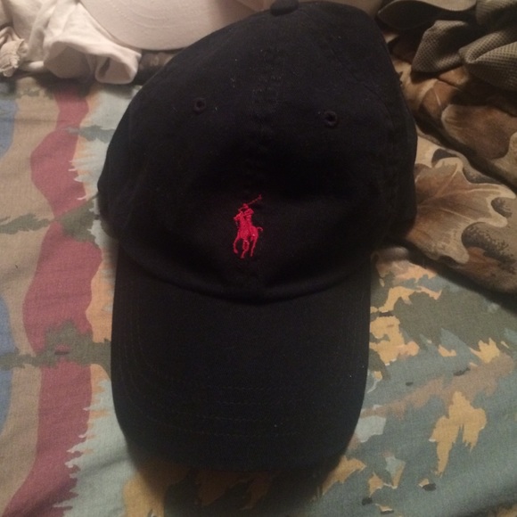 Black Ralph Lauren polo hat