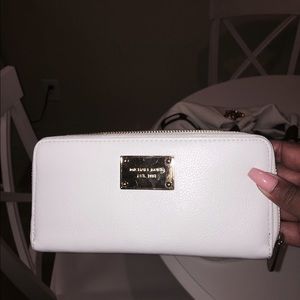 Zip around Michael Kors wallet