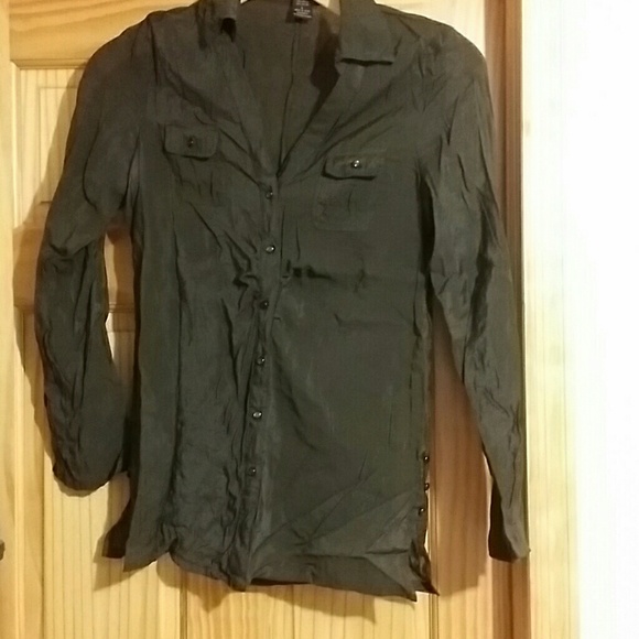 Passport Dark Green 3/4 length sleeve shirt