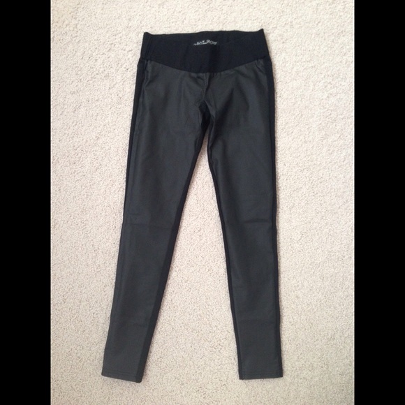 🚫SOLD🚫 Faux Leather Pants - Size 3