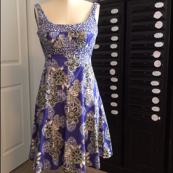 Very cute flared dress