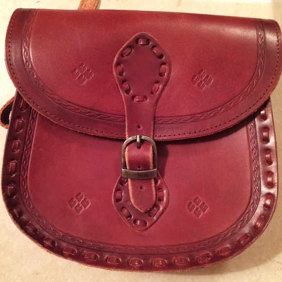 RARE! SOLD OUT ZARA LEATHER MINI SADDLE BAG!