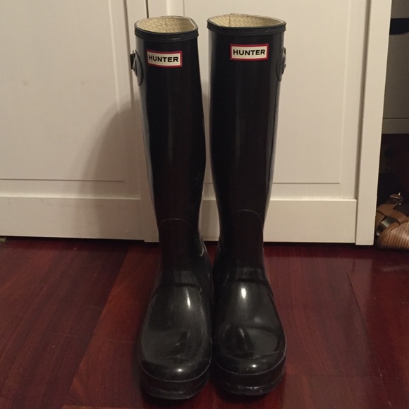 Black hunter rain boots