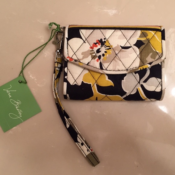 🎉Host Pick🎉 Vera Bradley Super Smart Wristlet