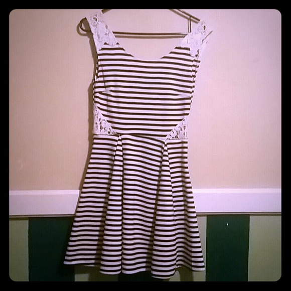Black whit striped dress with lace side