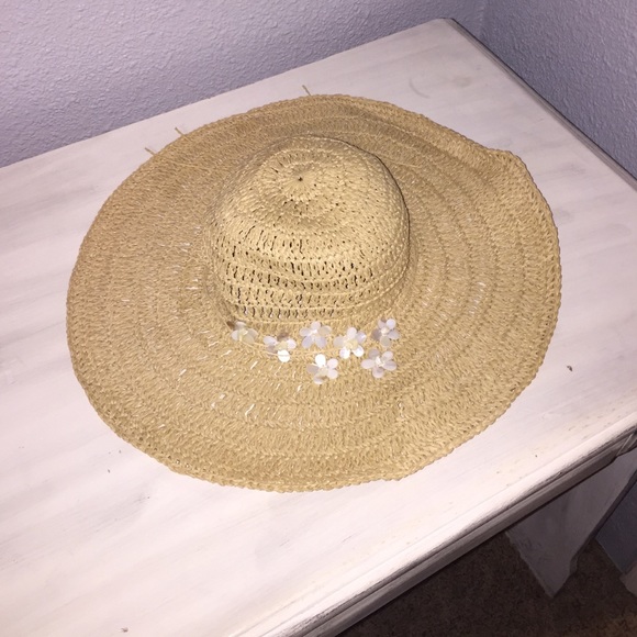 Straw Beach Hat