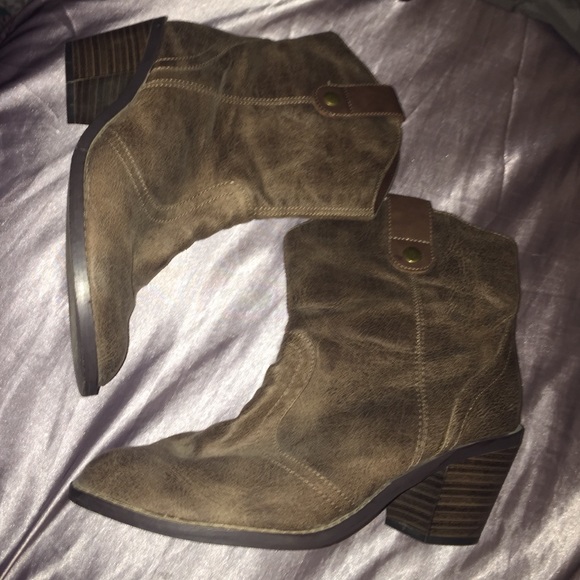 🆘SOLD🆘 New Low Cowboy Style boots