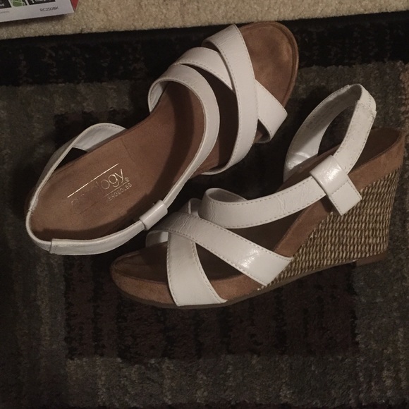 White wedges