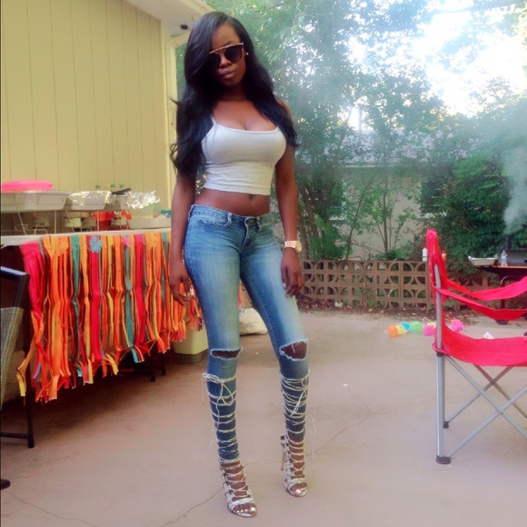 Heels - Picture 4 of 5