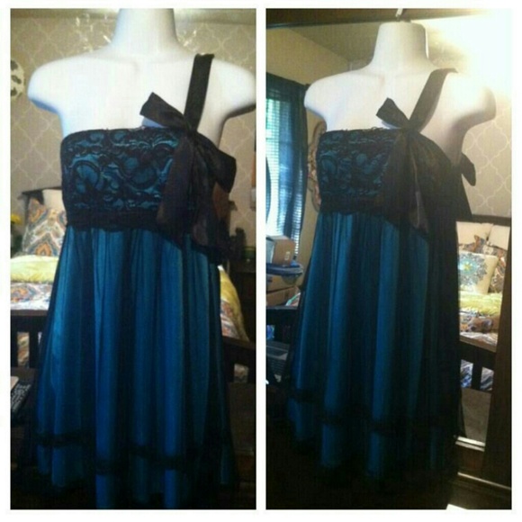 Windsor one shoulder blue dress