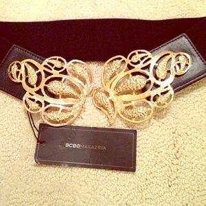 New XS BCBG MaxAzria black belt with gold clasp.