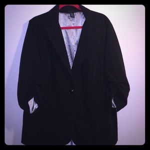 Torrid 3/4 Ruched Sleeve Black