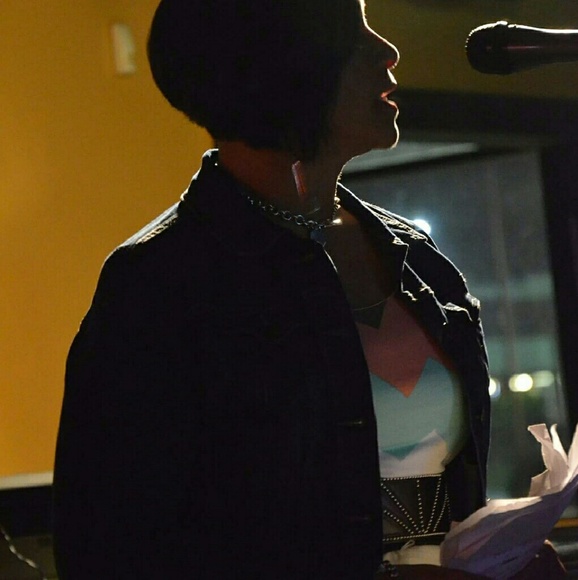 Meet your Posher, Kim - Picture 6 of 7