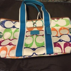 Coach scribbles tote