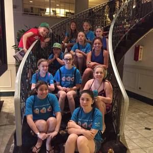 Meet your Posher, Elizabeth