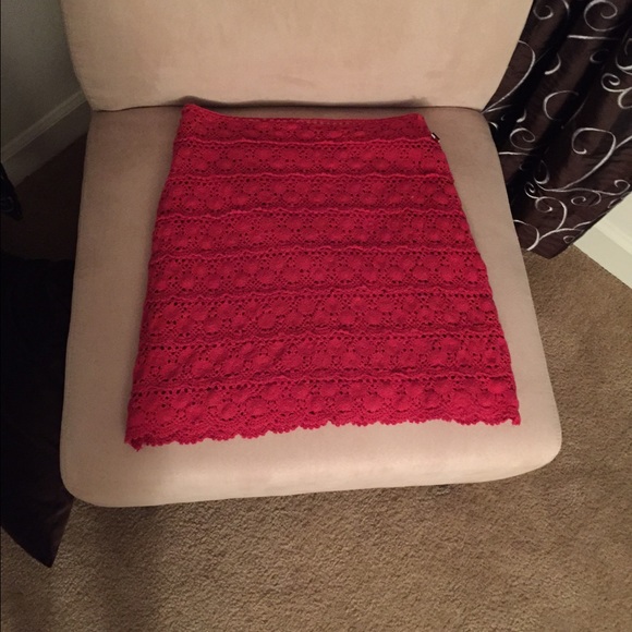 ⭐️ BOGO! Red Tommy Jeans Crochet Skirt - Picture 2 of 4