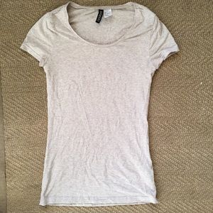 H&m beige tee