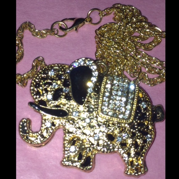 🔆Good Luck Elephant Charm Pendant Necklace - Picture 3 of 4