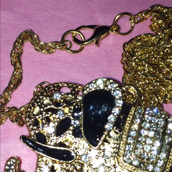 🔆Good Luck Elephant Charm Pendant Necklace - Picture 4 of 4