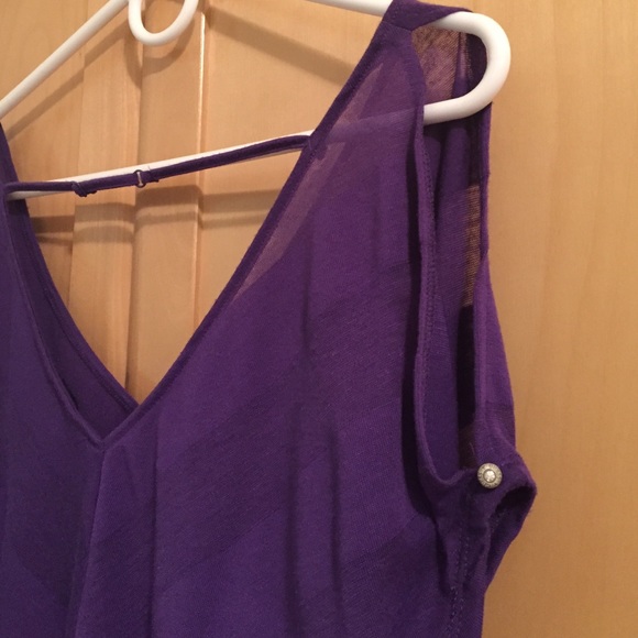 V neck open shoulder short sleeve top - Picture 2 of 2