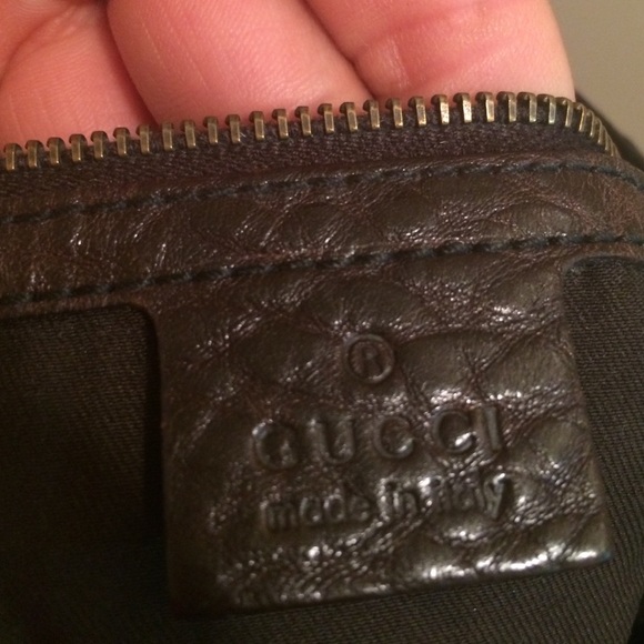 GUCCI signature hobo handbag. - Picture 3 of 4