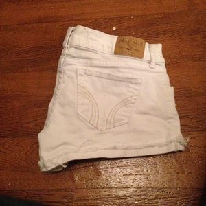 White hollister shorts