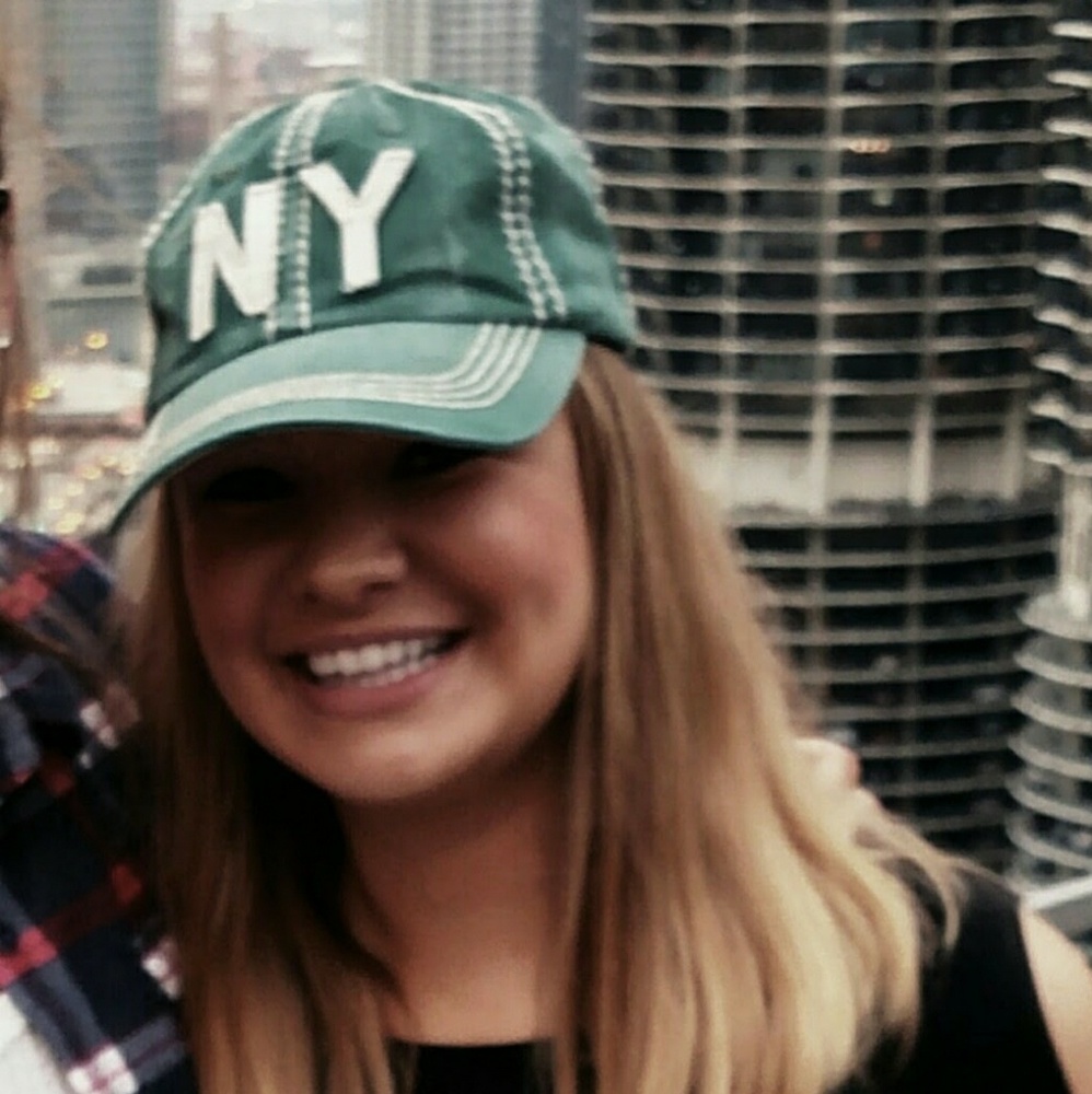 Meet your Posher, Megan