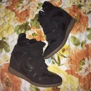 Target / Xhilaration Kahsha Wedge Sneaker
