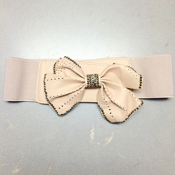 NWOT Bow belt🎀