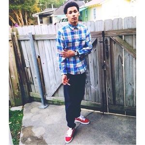 Meet your Posher, Darrien