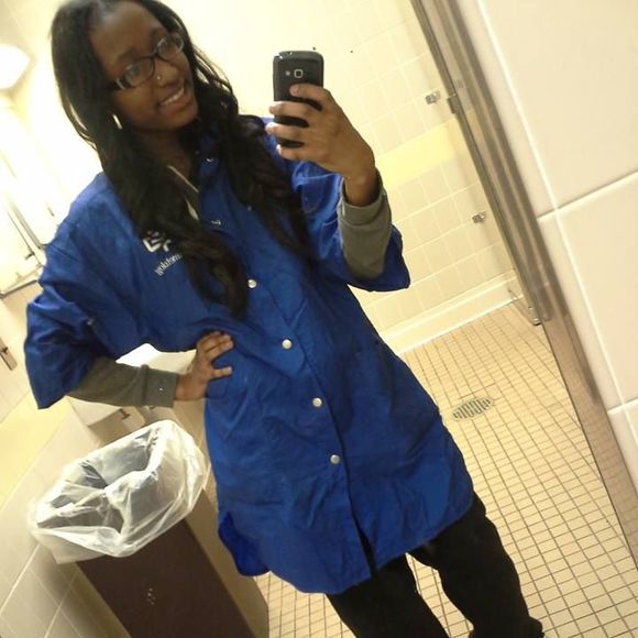 Meet your Posher, Debra - Picture 1 of 1