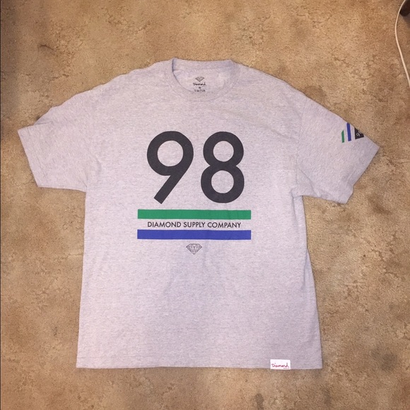 Size XL Diamond Brand shirt