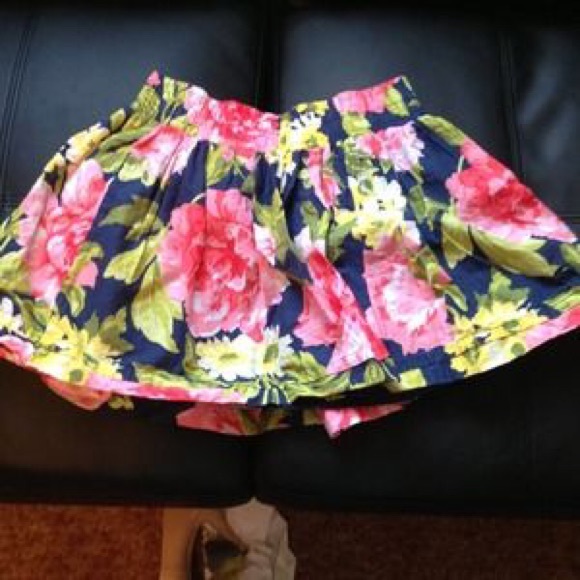 floral skirt
