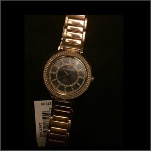 Michael Kors RoseGold Mother of Pearls Watch