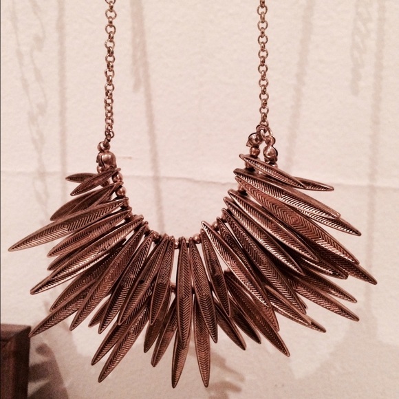 Game of thrones inspired necklace👑